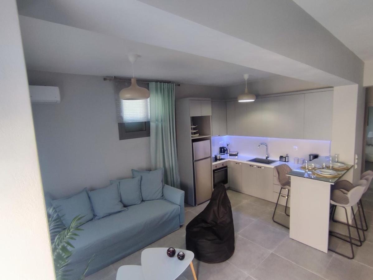 Niriides Apartments Порто-Хелі Екстер'єр фото