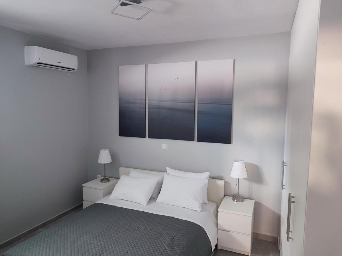 Niriides Apartments Порто-Хелі Екстер'єр фото